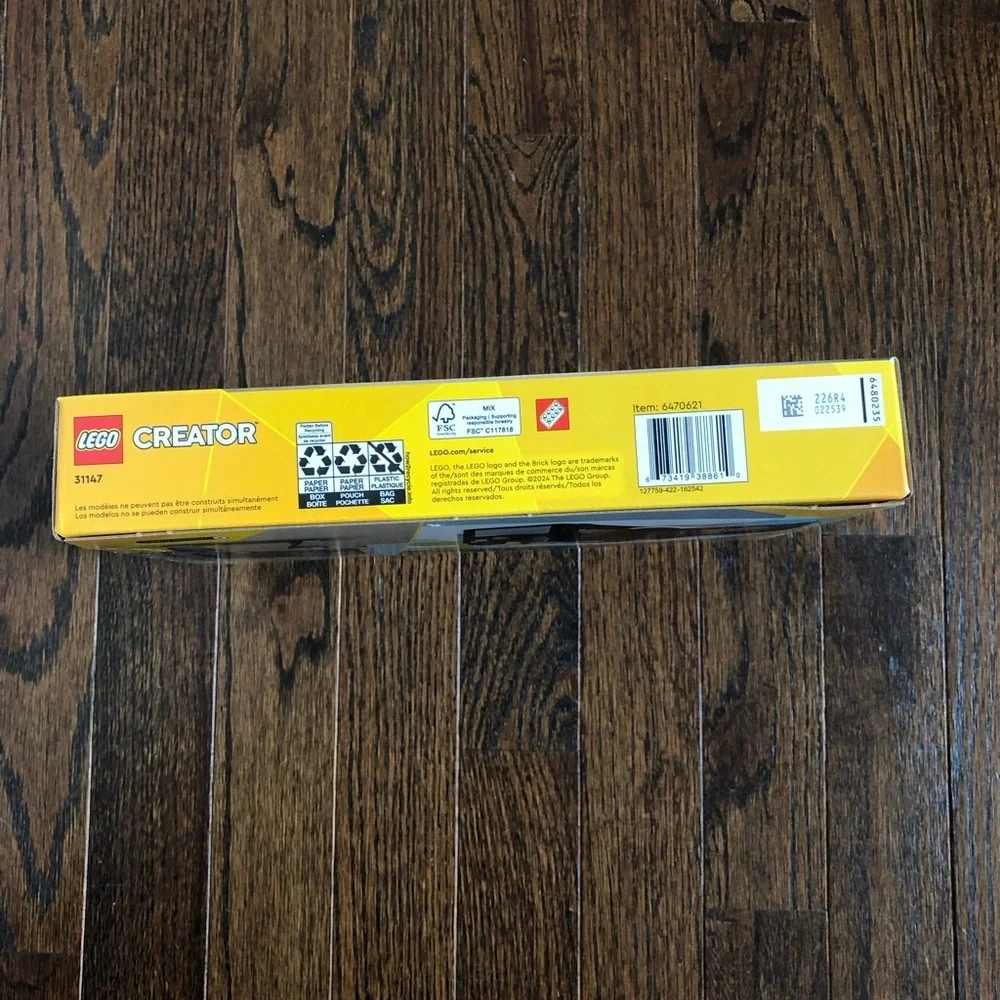 *NEW* LEGO Creator Retro Camera (31147) 3-in-1 Building Set - 261 Pieces - 8+